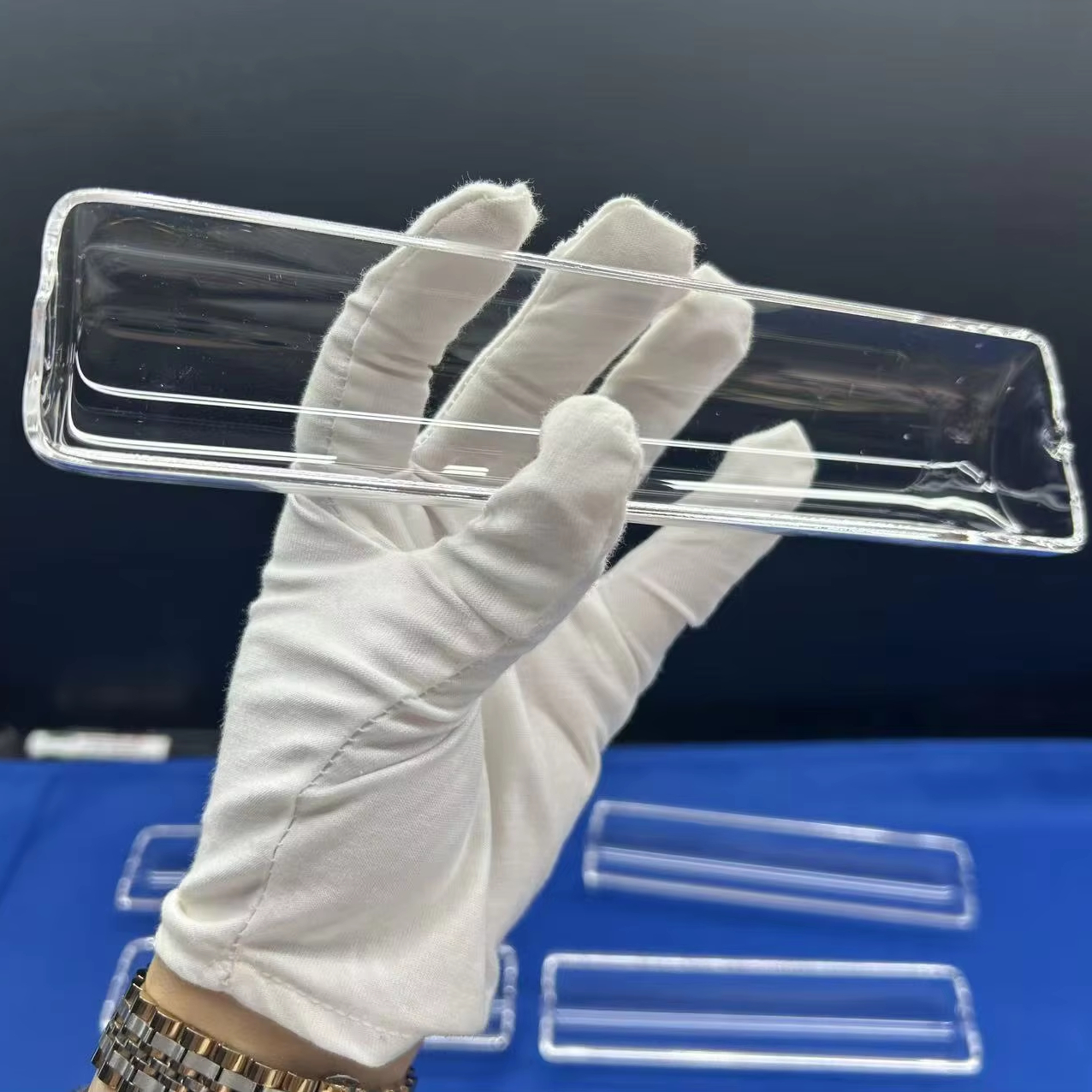 Customized Clear Fused Silica Quartz Boat Polished Clear Quartz Wafer Carrier