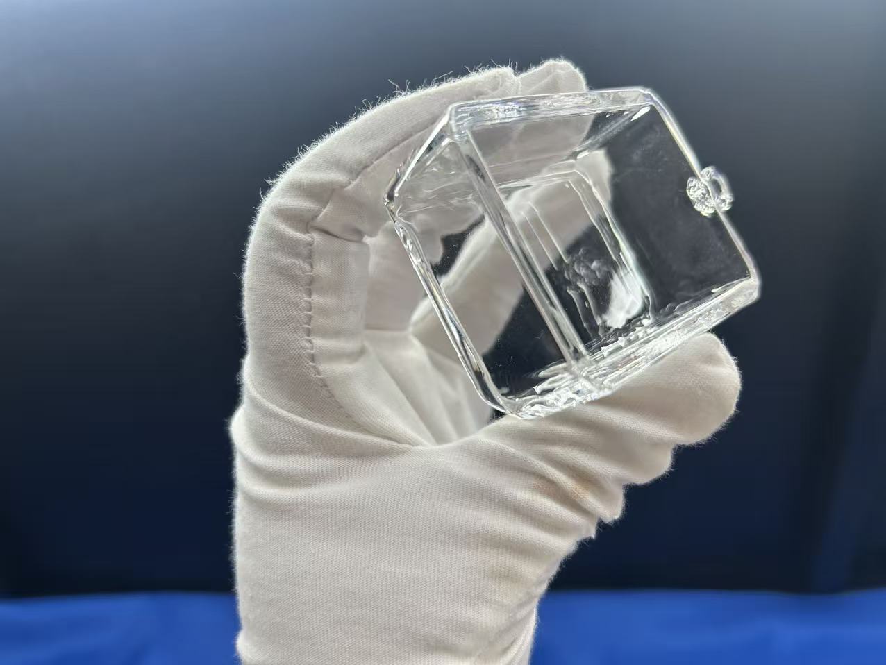Quartz Tank